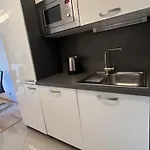 Garden Tower - Parking Apartment Prag