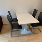 Garden Tower - Parking Apartment Prag